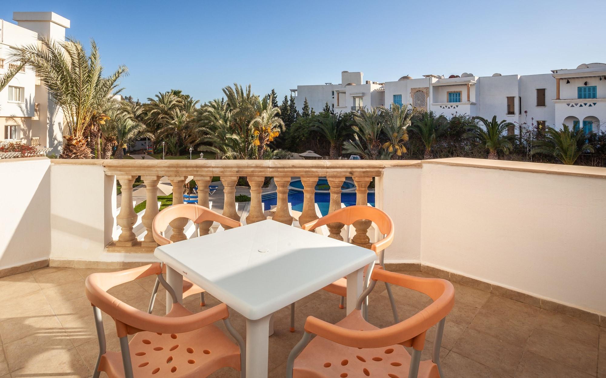 Le Corail Apart'Hotel & Splash Park 3*